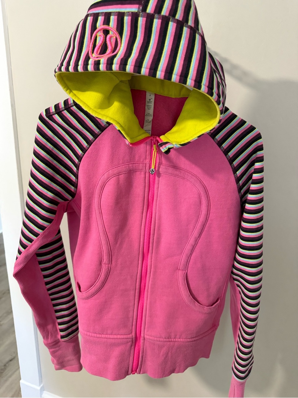 Lululemon Scuba Hoodie Stretch Size 8 Plum Hyper Stripe Afterglow Pink RARE